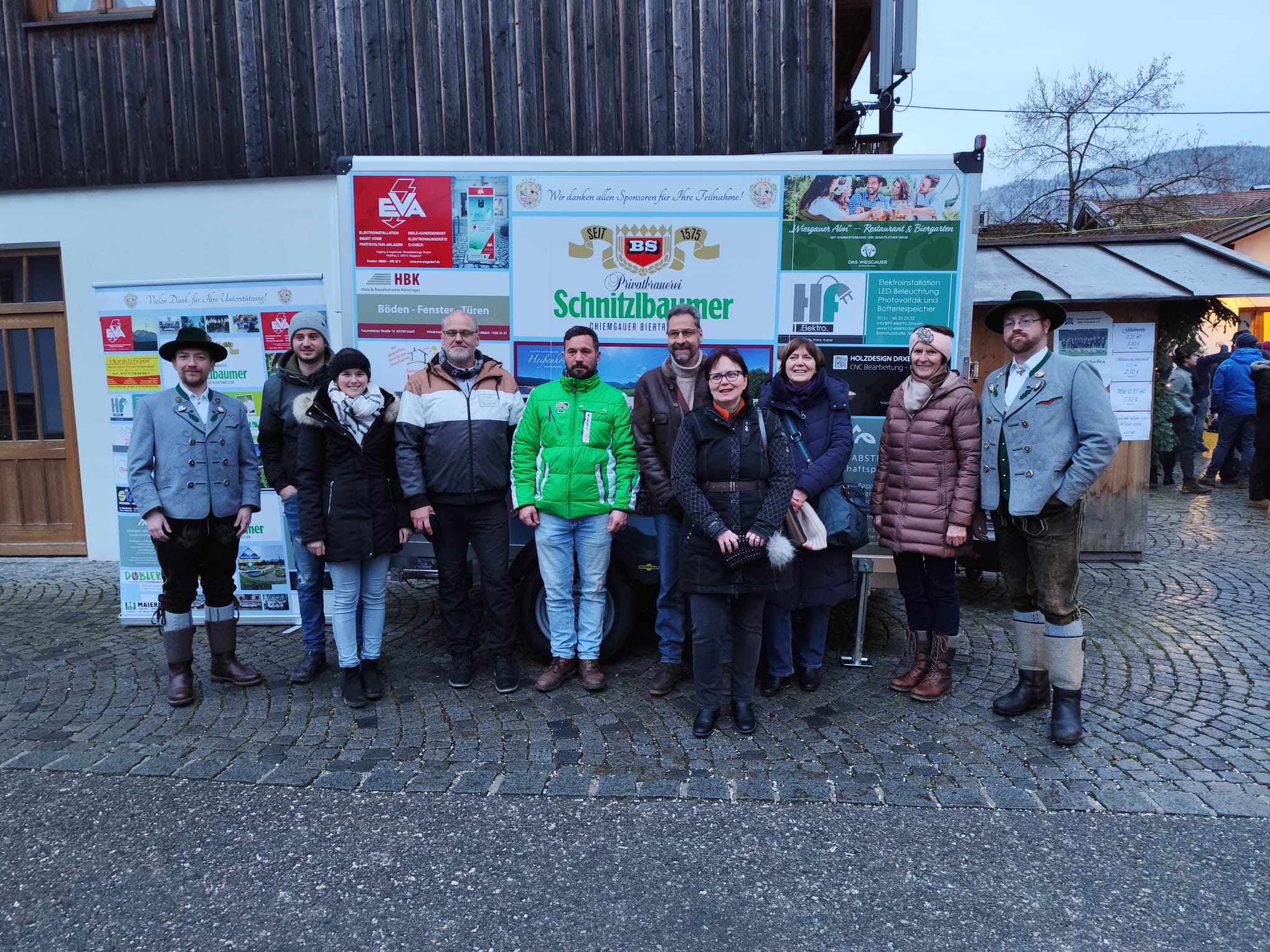 IMG-20241216-WA0023 Offizielle Übergabe des Kühlanhängers beim Dorfadvent 2024